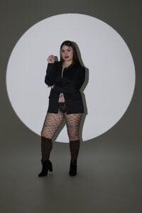 AdeleJhones Sexy and elegant Pic 2