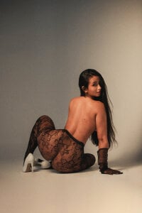 VictoriaShelby Put my feets on your Shoulders Pic 3