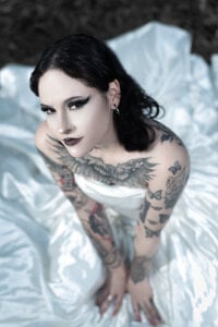 AnnyThompson_ Dunkelheit ist nicht immer grausam  2. fénykép