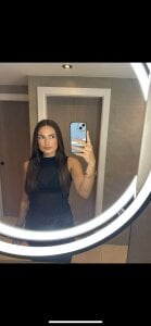 MiaLovesxx Public Pic 3