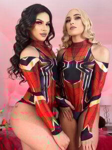 valeria_and_alexia: Public ( 3 фото)