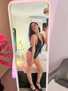 RubbiDark I ​give ​you ​permission ​to ​undress ​me! Foto 3