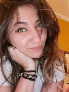 anya_weisz