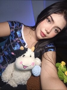 Emma_yui19 Public Pic 4