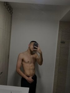 harvey_leclerc MY BODY TOUCHING YOUR SKIN 사진