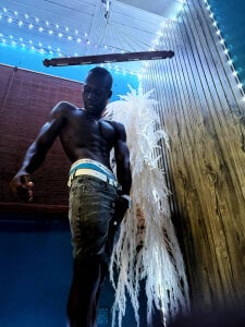 calvin_soussaa 🔥 Temptation is etched in every muscle… do you dare to take a closer look at me? Pic 4