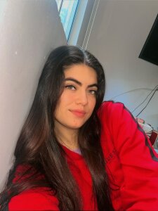 Emmaa_09_ Public Pic 4