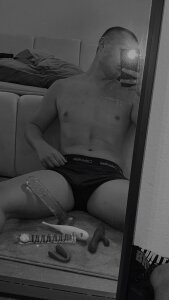 hot_cock- Public Pic 2