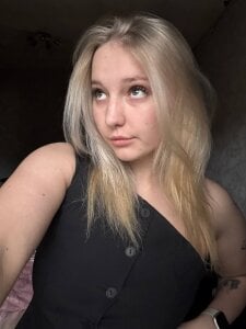 _K1ra_S1n_ Public Pic 6