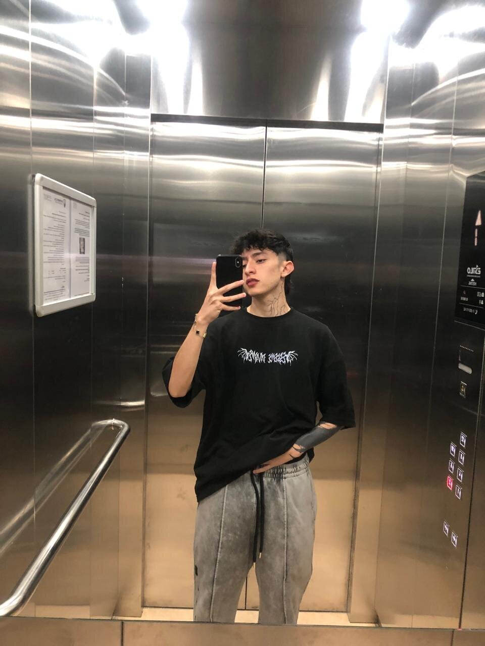 troy_rouge Trending Pic 9618