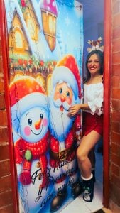 Carol_Miss2 I WILL BE YOUR GIFT UNDER THE TREE Pic 3