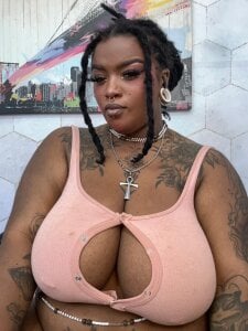 Anaa_Fuentess sweet ebony👅🔥🥺 Pic 3