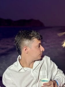 LucaDave_1 In white like my heart🤍. Pic 3