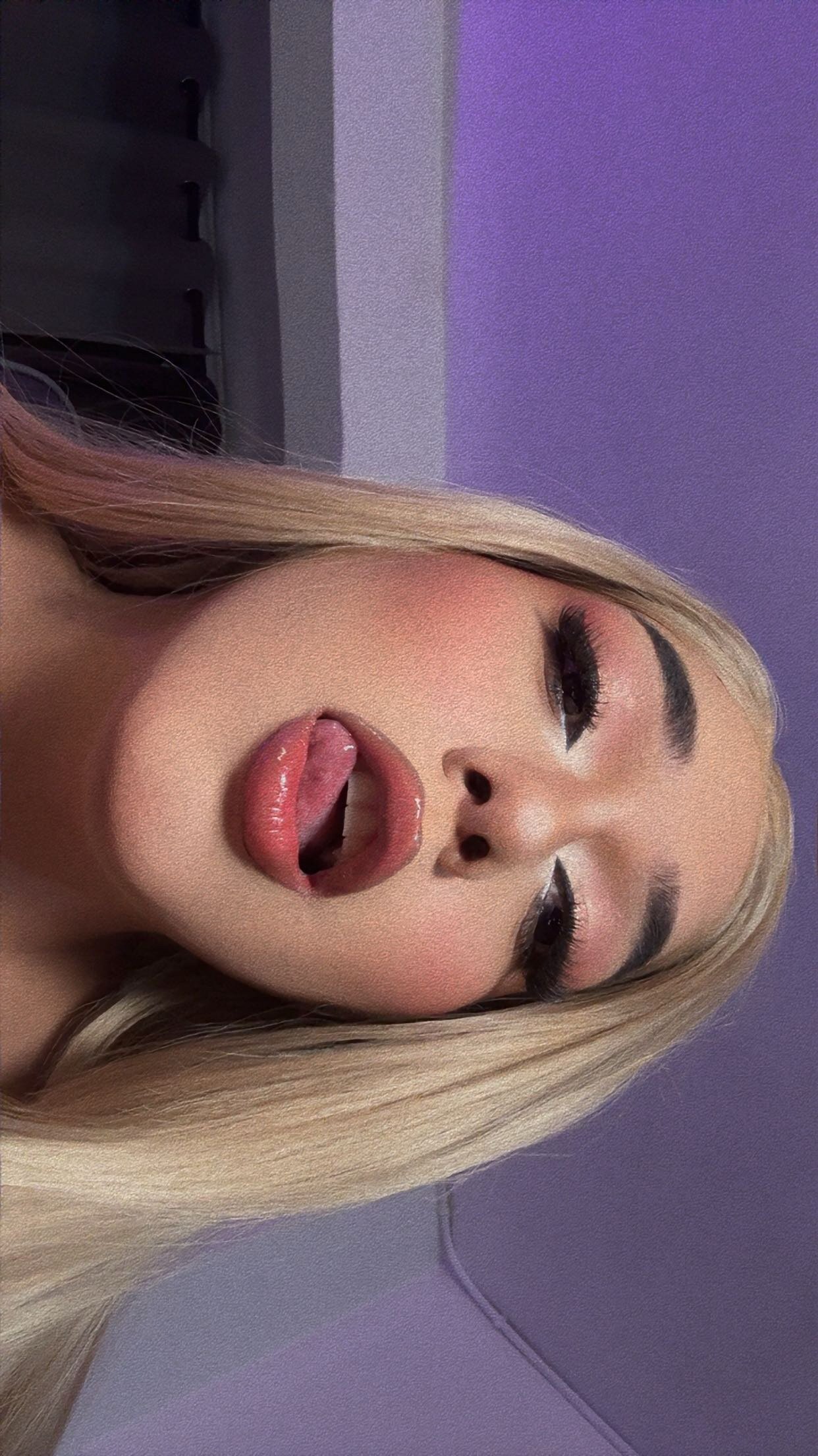 ValentinaBigCum More Of me 🤍 Hình