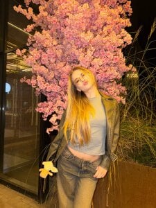 DebraSchneider I love walking...I feel alive😇 Pic 3