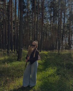 Elle_GrEat my first album here Immagine  4