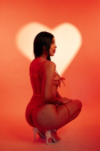 ValerieSoto Valentine Day❤️❤️  3টি ছবি