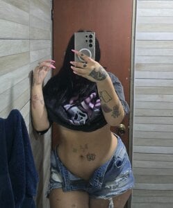 mangoshake_ just me🌸 Pic 3