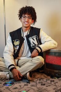 Cj_davis_ RETRO STYLE! Pic 4