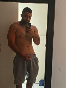 aronmiller404 :) Pic