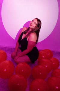 LEYNABRAUN 🥰 Warning: this birthday girl is not touched… she is desired 😏🎂 Foto 4