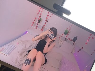 Fluffy_Delle A taste of what's to come Pic 3