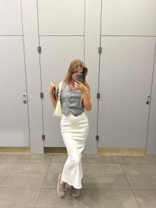 LaurieGutierrez Public Pic 7