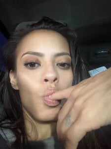 Christinamyarch 🫦 Pic 3