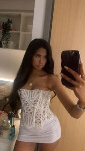 EvelynnRosee Public  4টি ছবি