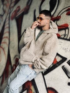 JamesMyerss 🥂 Gambar 6