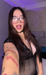 AlmaLopez_ Good selfie ♥ Pic 4