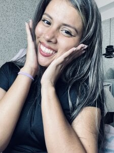 EMILIIA_RICHTER__ KISSES LOVES🥰😘😘 Pic 4