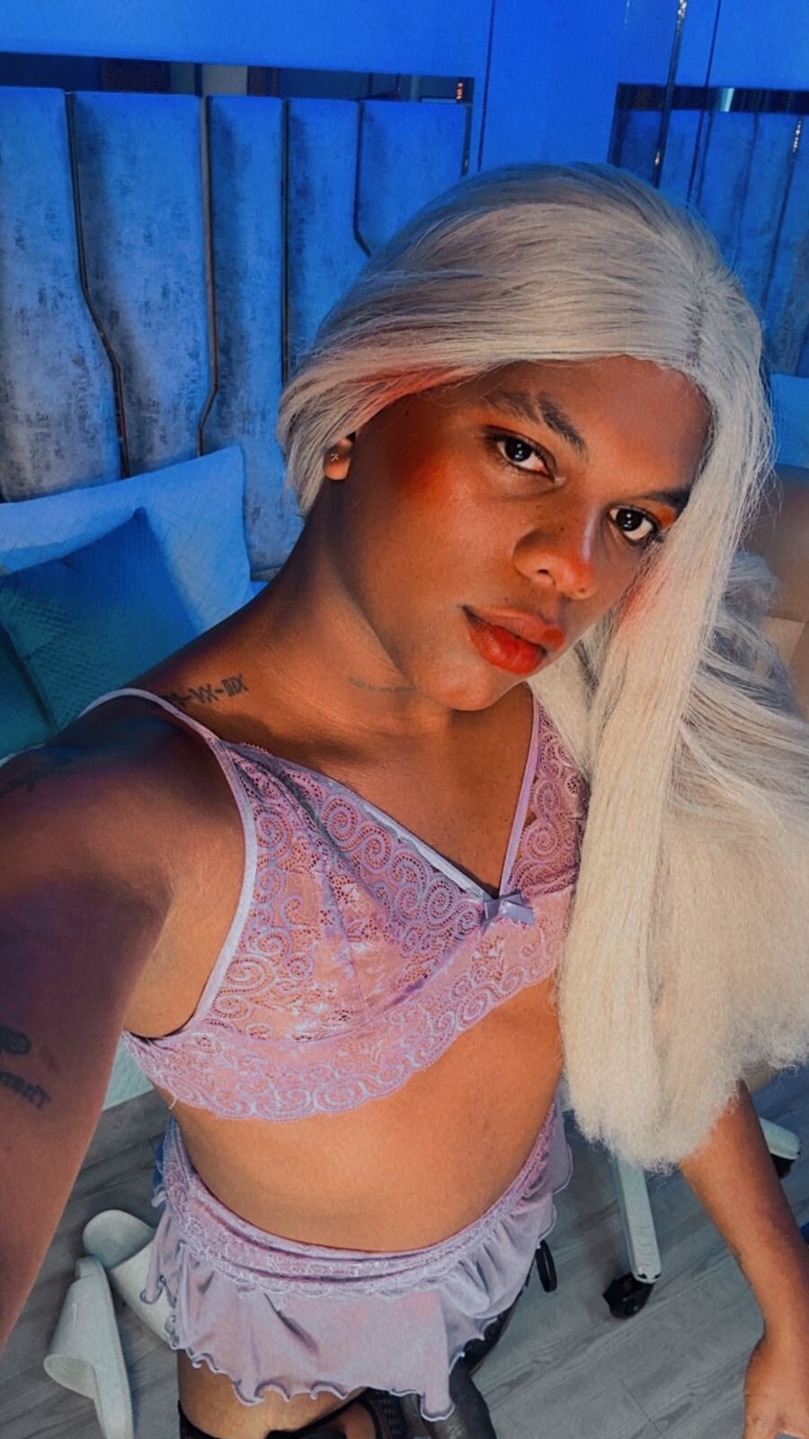 ari_monet Právě oblíbené foto 2856