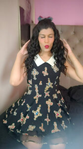 A sweet doll waiting for you , welcome. de sheryl_bertollini  2 fotos