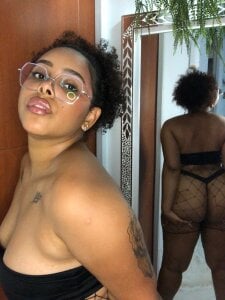 Brianasmile_ Public Pic 4