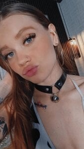 Brianna_Bondd ✨ Game of Glances Pic 5