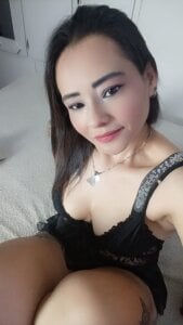 Free de SkarlethRivers  2 Imagens