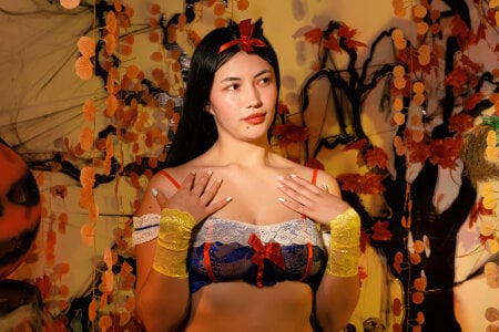 Tamygh_ SnowWhite behaves badly 💋 Pic 4