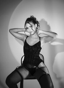 Valeria-escobar 🤍 SOFT LIGHT, HARD DESIRE 🤍 Foto