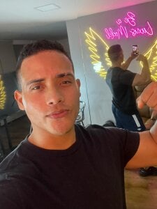 Jack_Foster_: Gym time ( 2 фото)