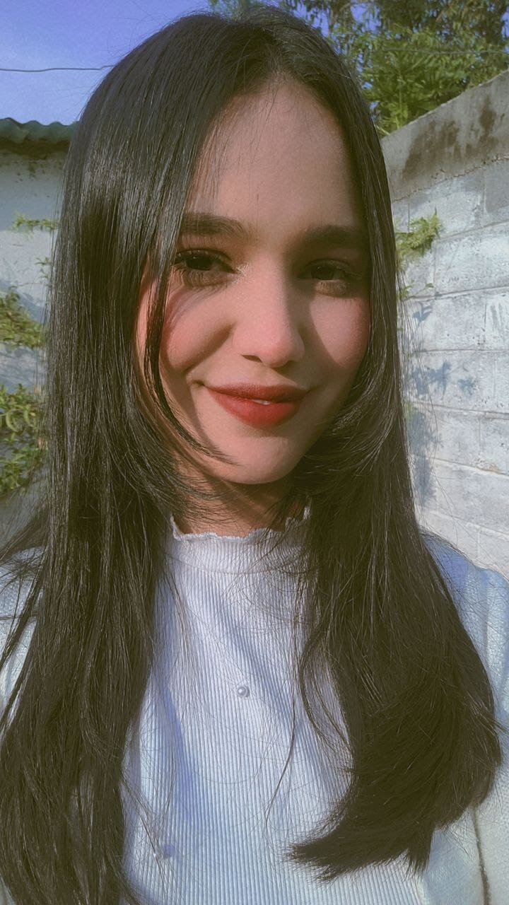 nhoanbrunette
