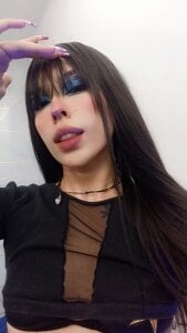 Cloeandtyfanny I don't promise to be good... but I am unforgettable Pic 3