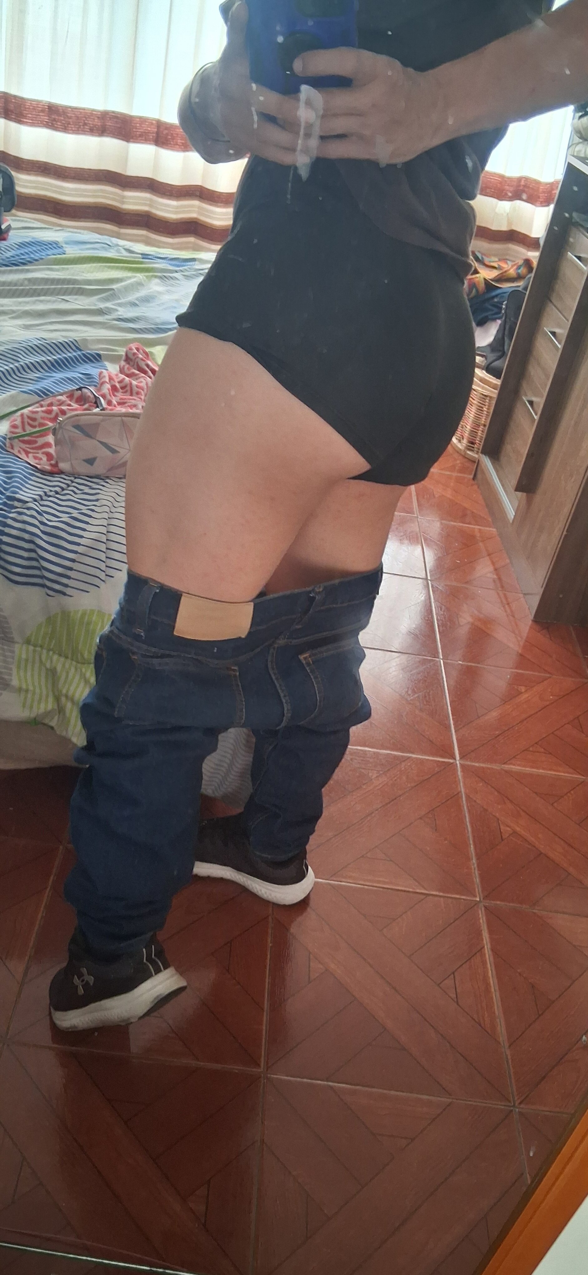 ZonaHOT420HotLandia Bild