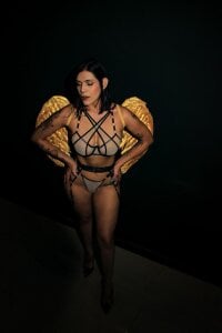 SarahYates Your little angel is naughty Pic