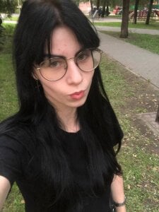 ArlineJanik Public Pic 2