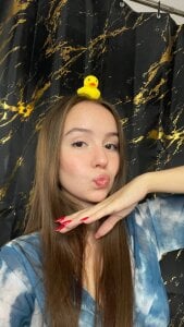 LisaSmiths Bath time!! Pic 2