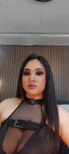 Wild_Ella seducing Pic 4