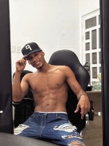 Straight_latinX Public Pic 2