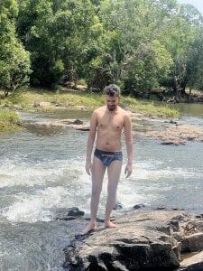 Stoner-boii-Cloudy-arhan Public Immagine  3