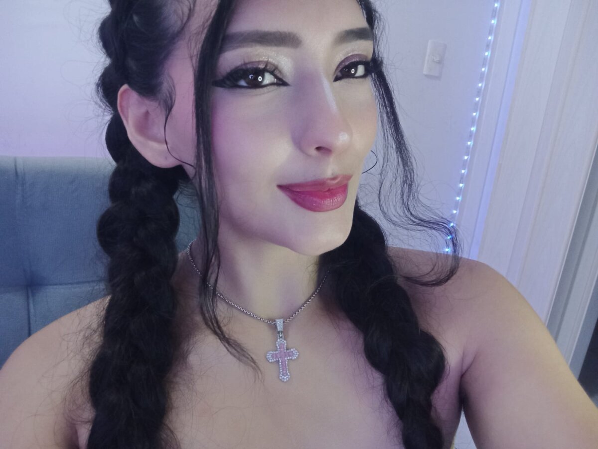 JuliethaFox Trending Plaatje 5525